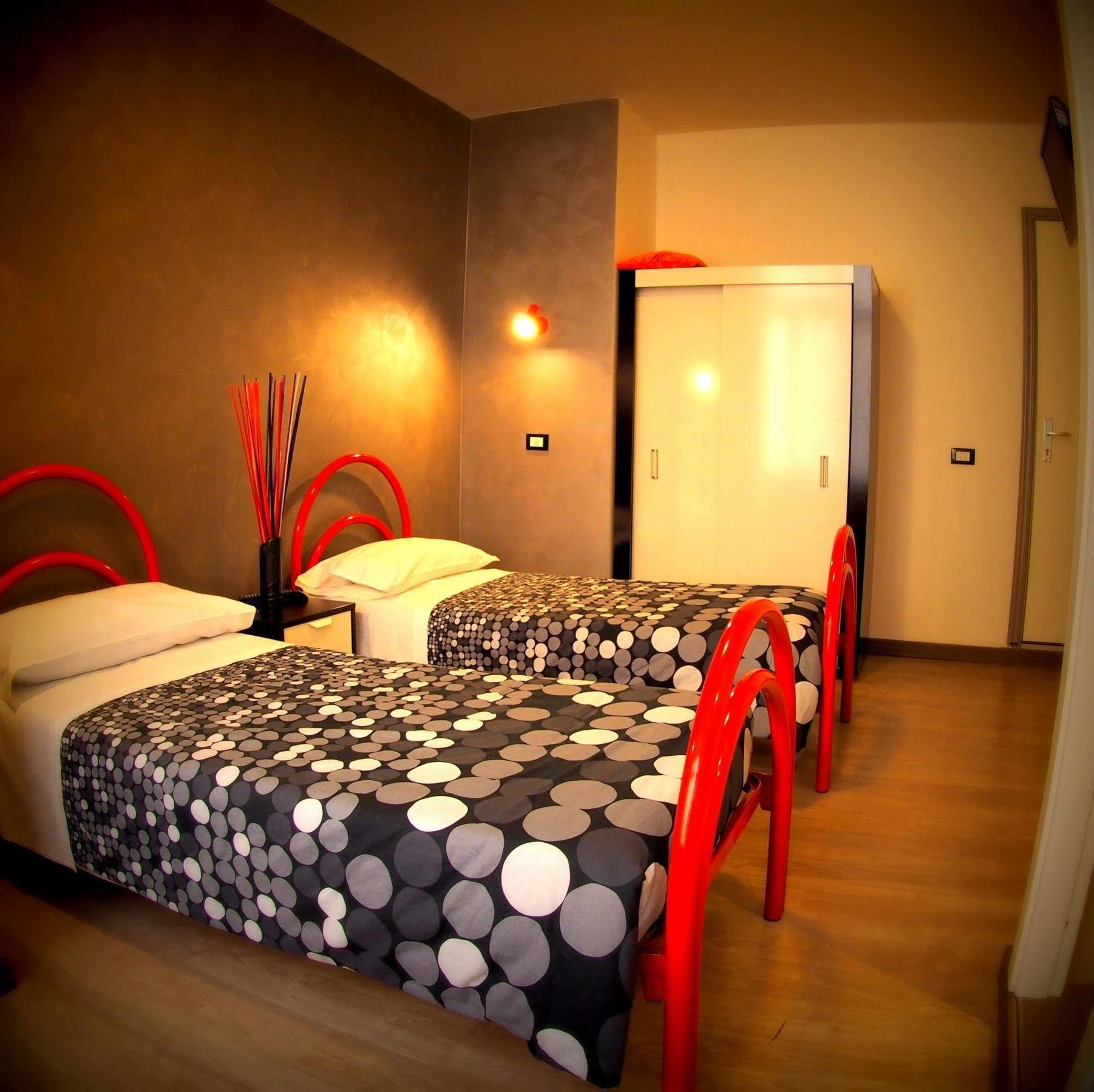 Enzo Luxury Rooms 罗马 外观 照片
