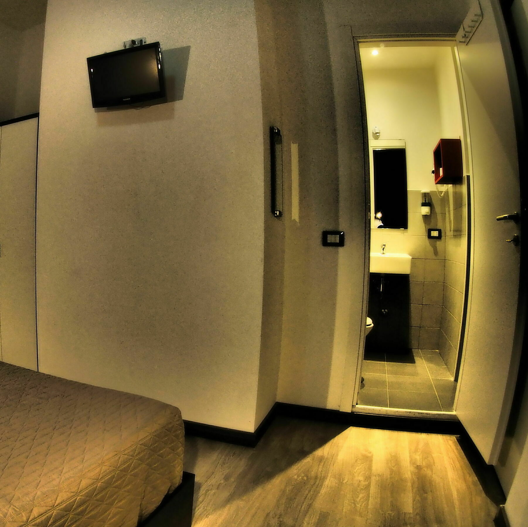 Enzo Luxury Rooms 罗马 外观 照片