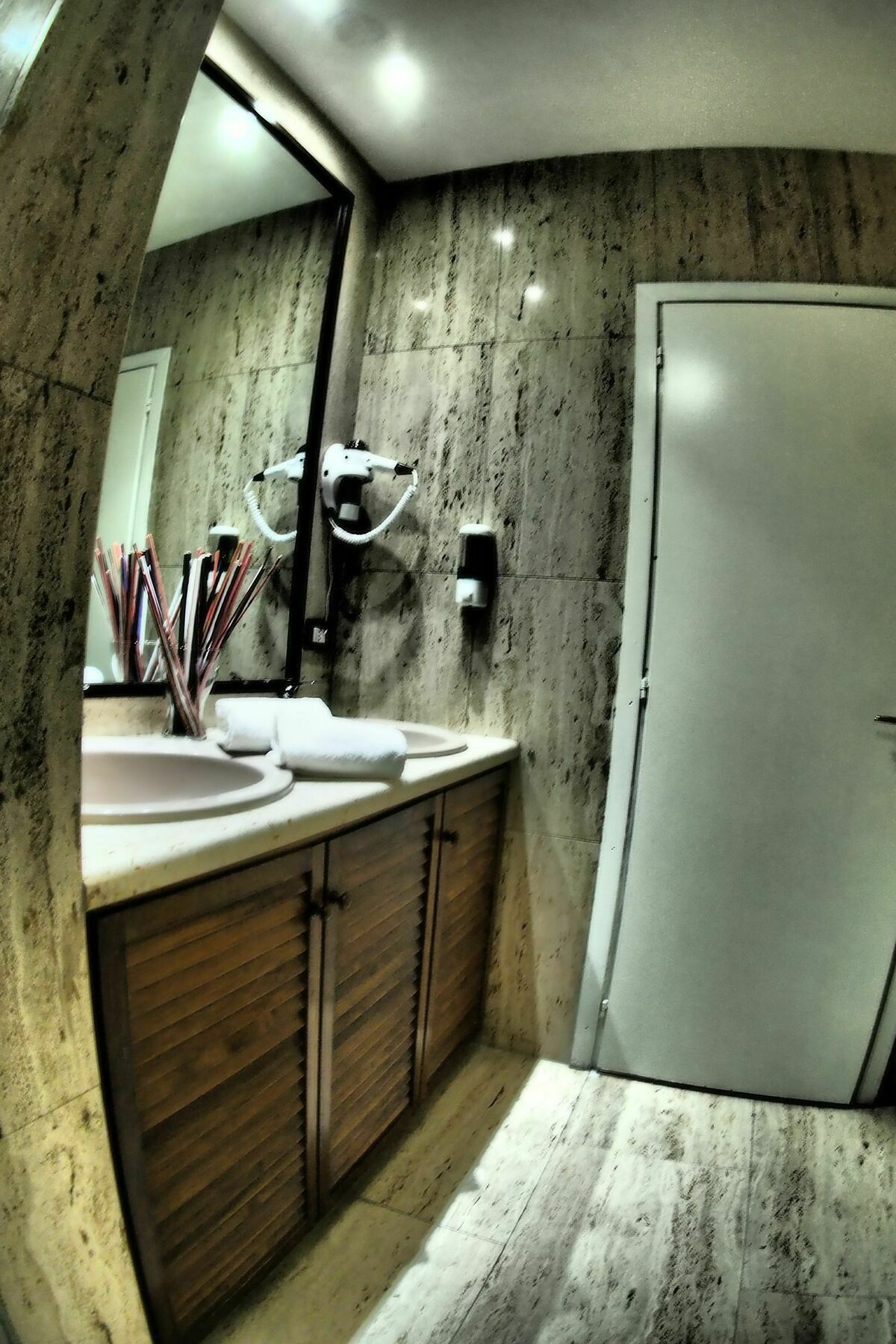 Enzo Luxury Rooms 罗马 外观 照片
